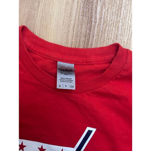 Gildan Washington Capitals T-Shirt Men’s Small Alex Ovechkin NHL Hockey Red - Picture 2 of 5
